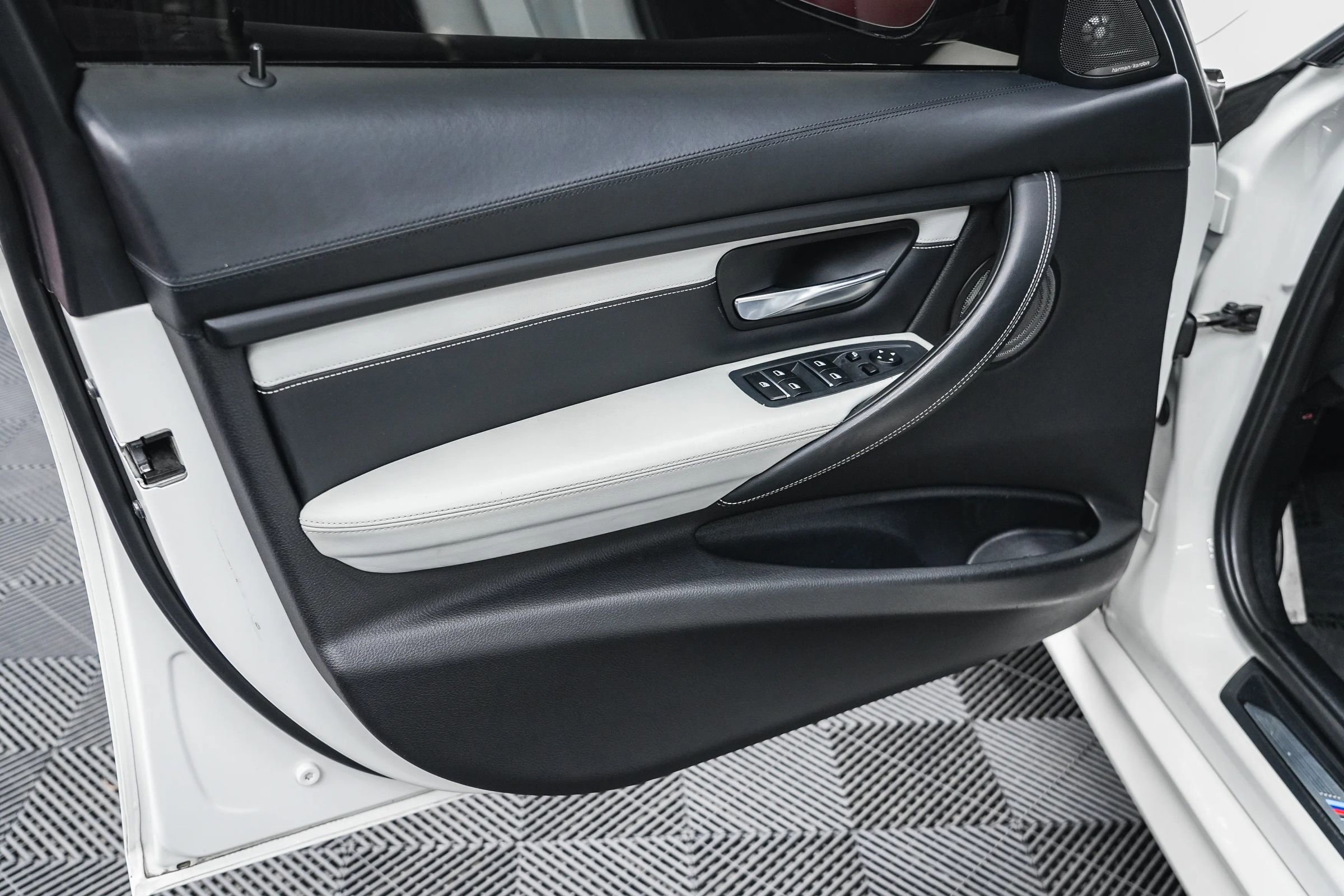 Used 2018 BMW M3 Sedan image 35