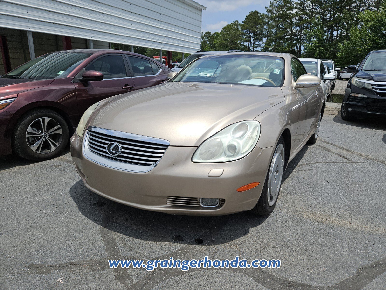 Used 2002 Lexus SC 430 Convertible RWD image 2