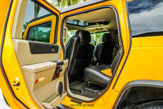 Used 2003 HUMMER H2 w/ Preferred Equipment Group image 84