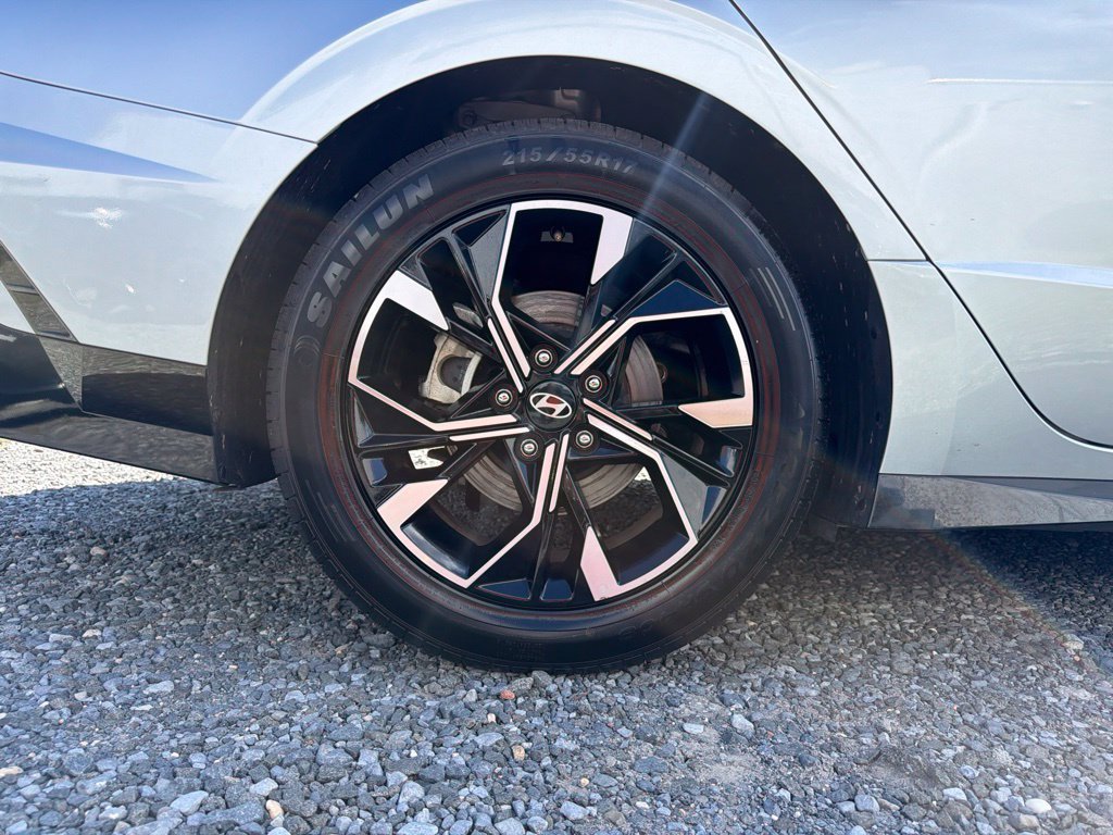 Used 2024 Hyundai Sonata SEL FWD image 12