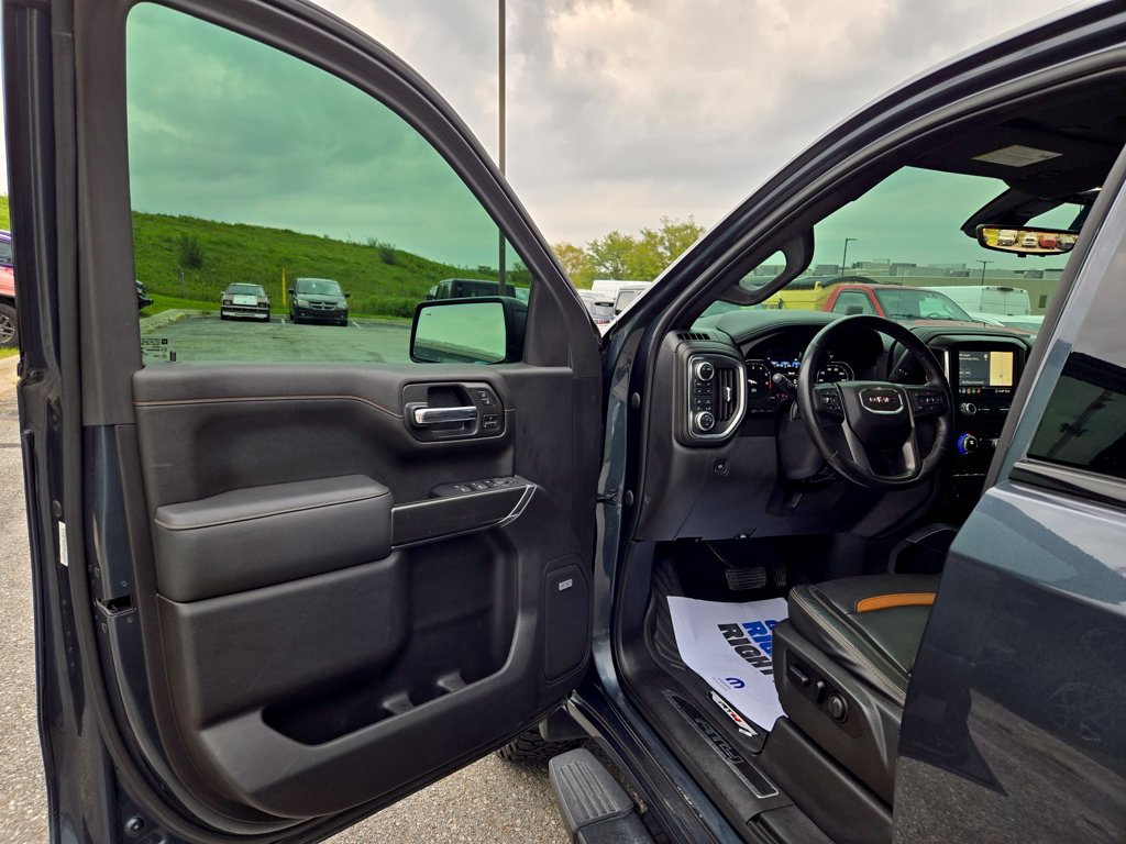 Used 2020 GMC Sierra 1500 AT4 w/ AT4 Premium Package AWD/4WD image 14
