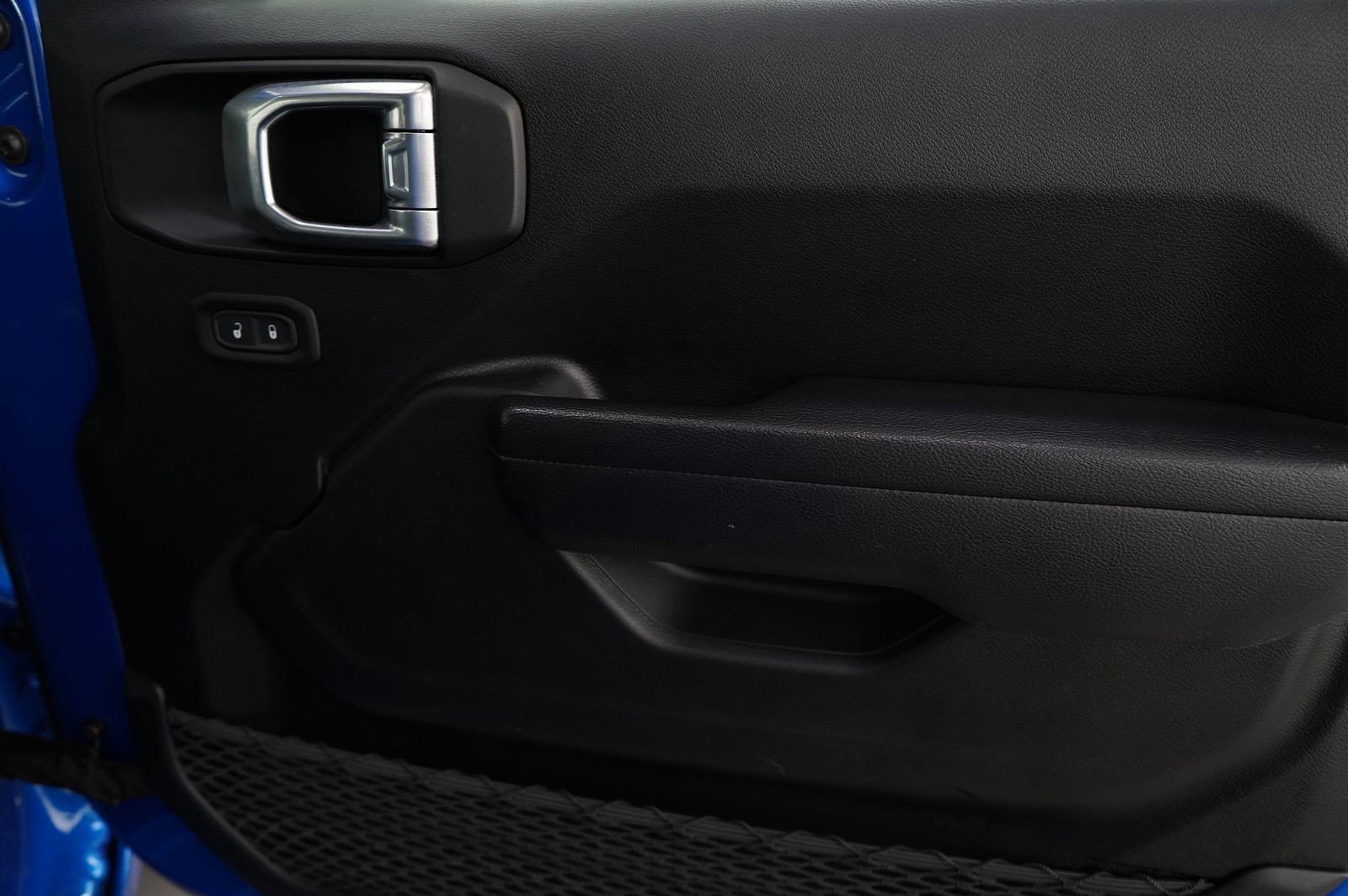 Used 2021 Jeep Gladiator Sport image 9