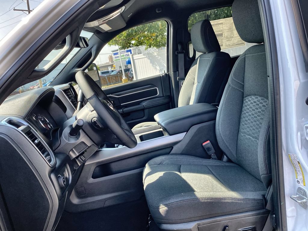 New 2025 RAM 2500 Big Horn AWD/4WD image 14