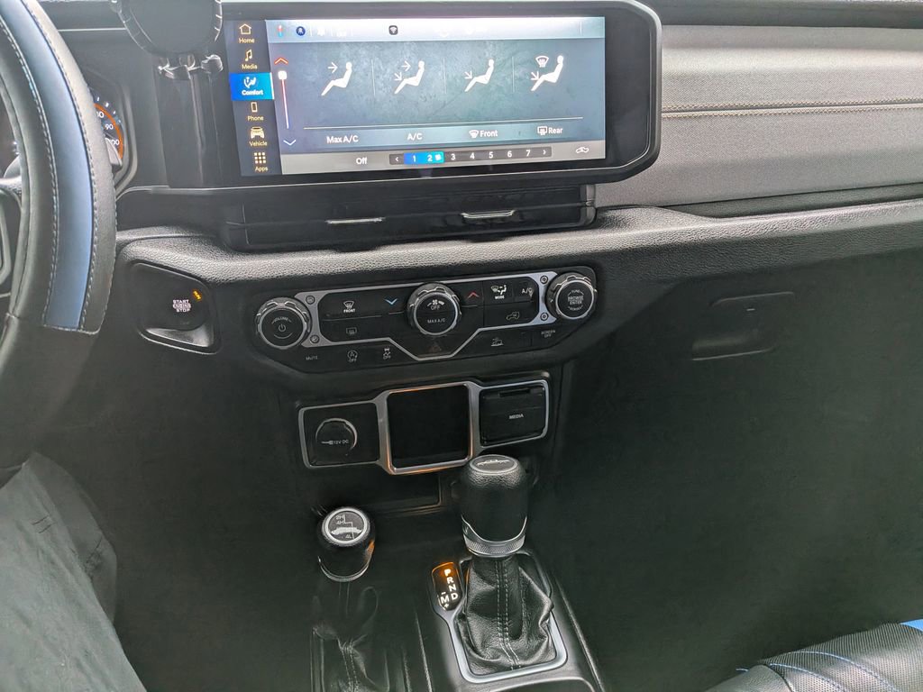 Used 2024 Jeep Gladiator Sport image 20