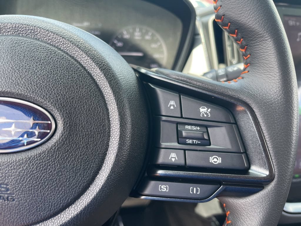 Certified 2025 Subaru Crosstrek 2.5i Limited w/ Popular Package #3A AWD/4WD image 11