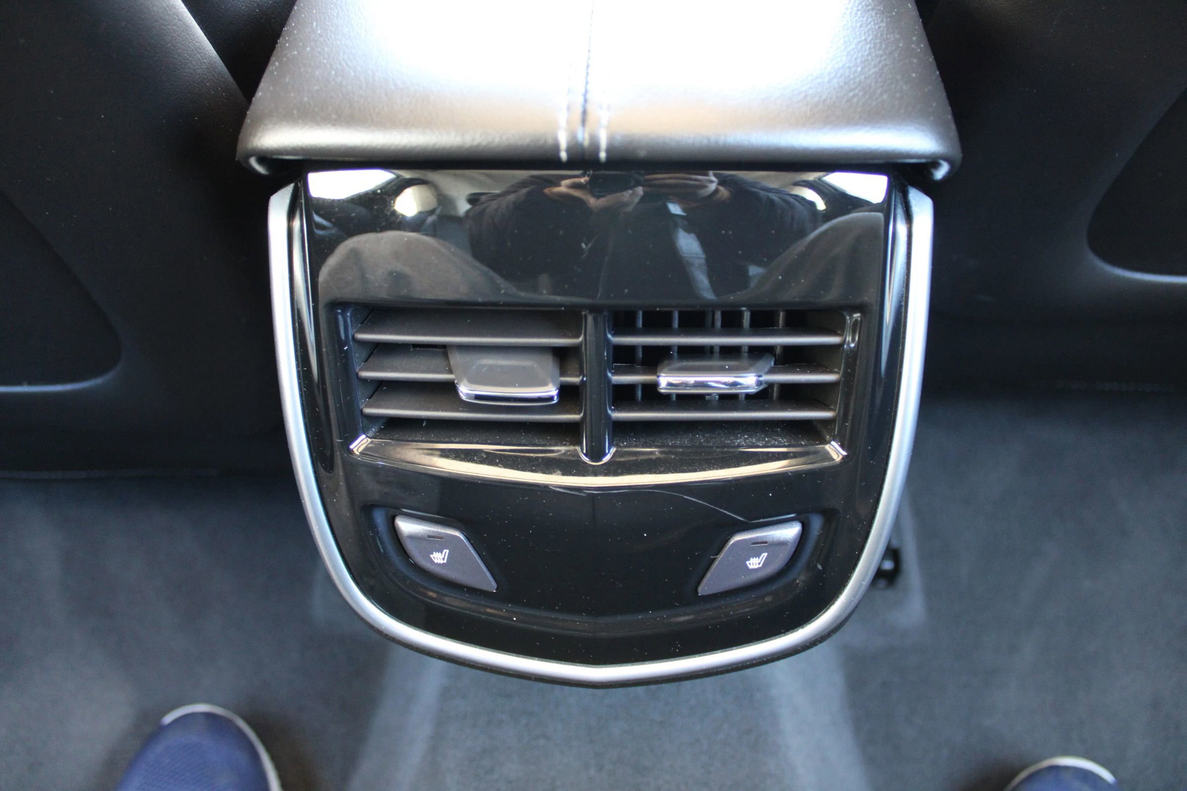 Used 2013 Cadillac XTS Luxury image 23