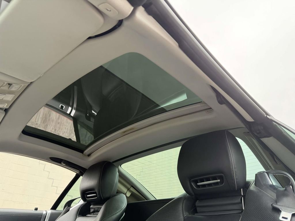 Used 2013 Mercedes-Benz SL 550 image 30