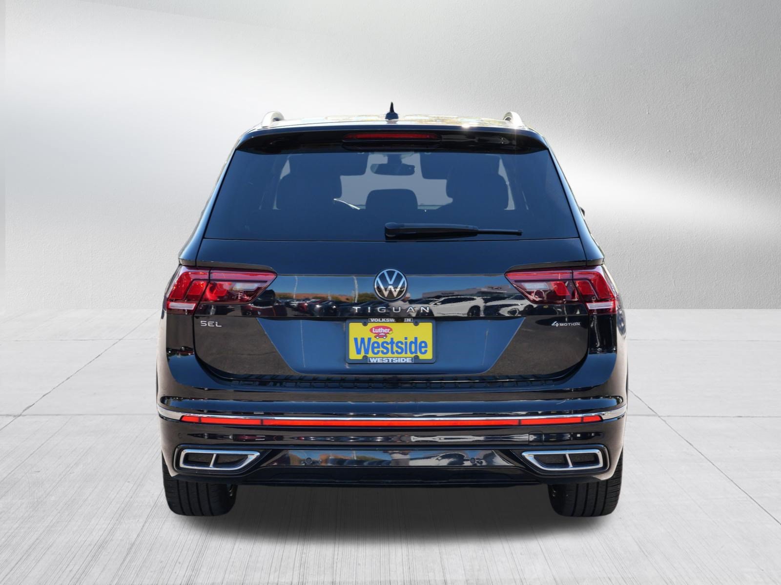 Certified 2024 Volkswagen Tiguan SEL R-Line AWD/4WD image 6