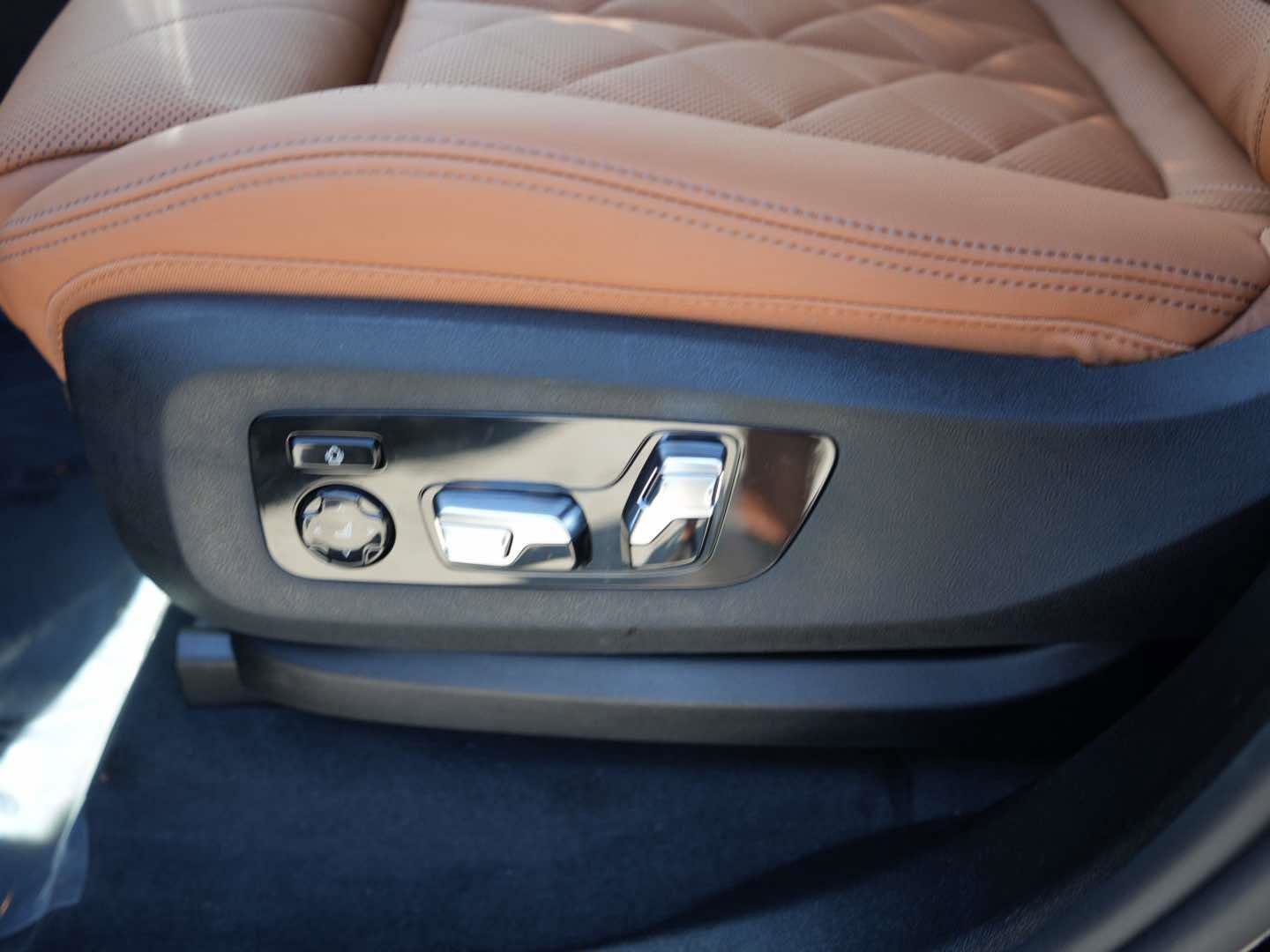 New 2026 BMW X7 xDrive40i image 13