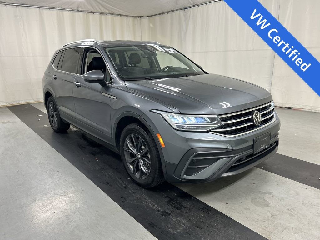 Certified 2022 Volkswagen Tiguan SE AWD/4WD image 1