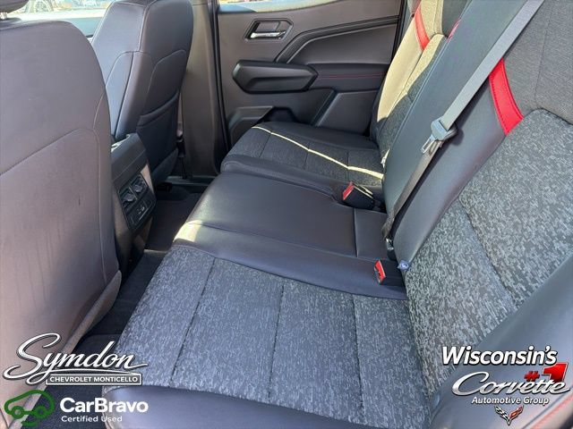 Used 2025 Chevrolet Colorado Z71 w/ Technology Package AWD/4WD image 18