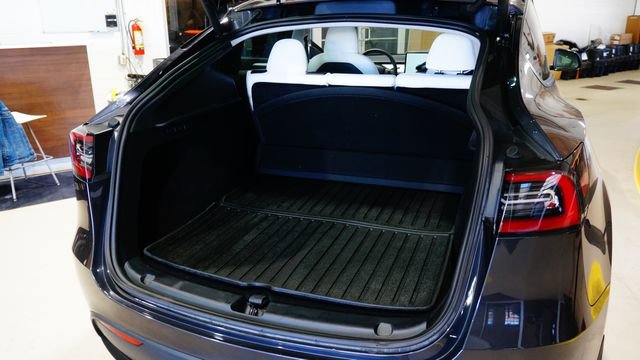 Used 2024 Tesla Model Y Long Range image 22
