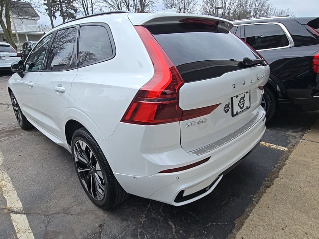 New 2026 Volvo XC60 B5 Plus w/ Protection Package Premier image 7