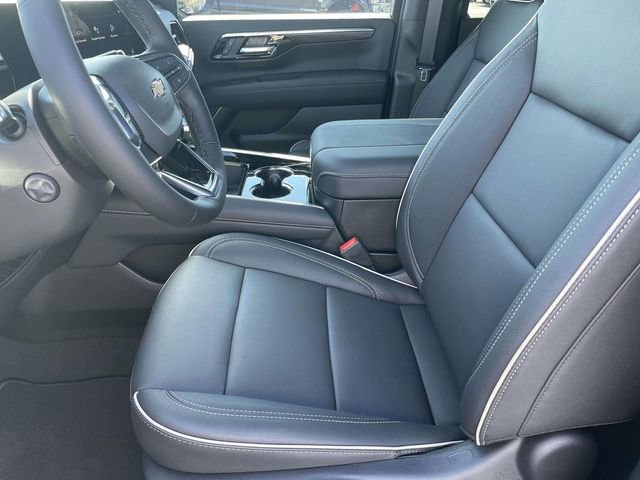 New 2026 Chevrolet Suburban Premier image 14