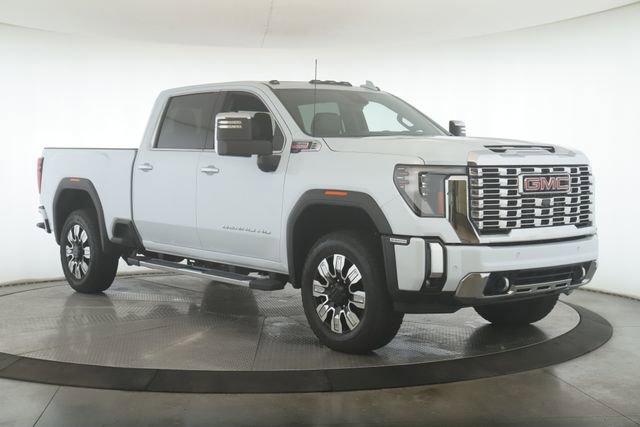 Used 2026 GMC Sierra 2500 Denali w/ Technology Package image 2