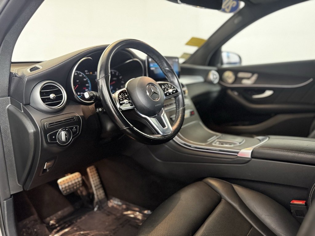 Used 2023 Mercedes-Benz GLC 300 4MATIC Coupe image 12
