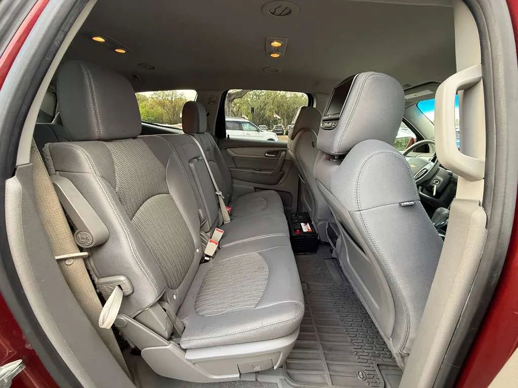 Used 2015 Chevrolet Traverse LT w/ Style and Technology Package AWD/4WD image 19