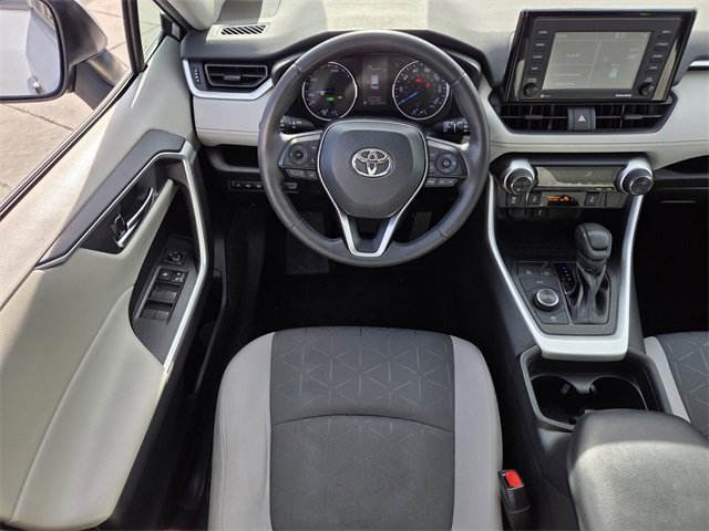 Used 2021 Toyota RAV4 XLE w/ Convenience Package image 12
