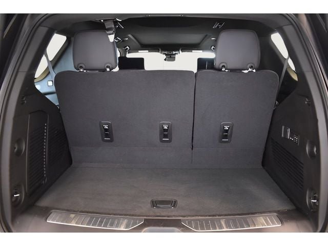 Used 2024 GMC Yukon Denali w/ Denali Reserve Package image 16