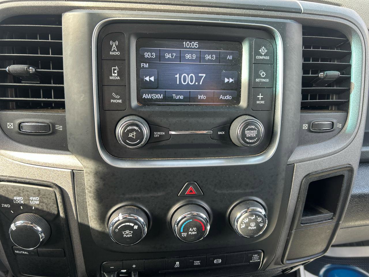 Used 2013 RAM 2500 Tradesman w/ Chrome Appearance Group AWD/4WD image 23