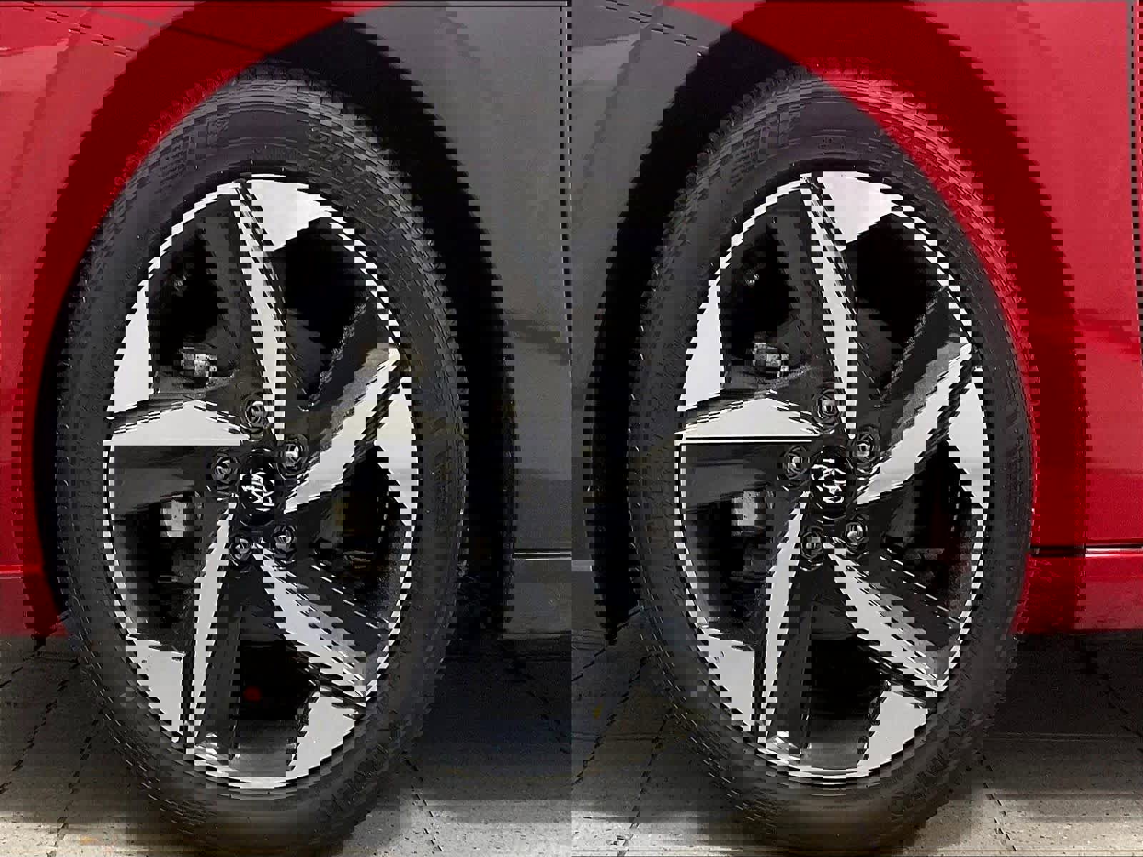 Used 2022 Hyundai Elantra Limited image 7