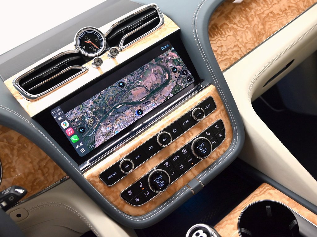 Certified 2025 Bentley Bentayga Extended Wheelbase image 26