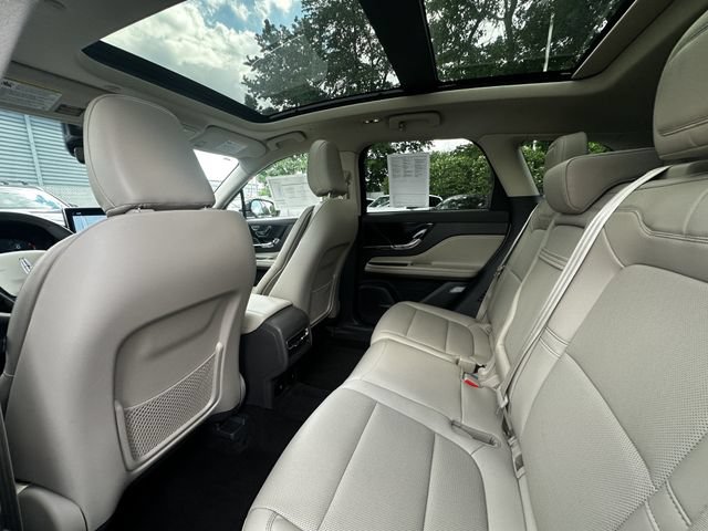 Certified 2024 Lincoln Corsair AWD w/ Equipment Group 101A image 18