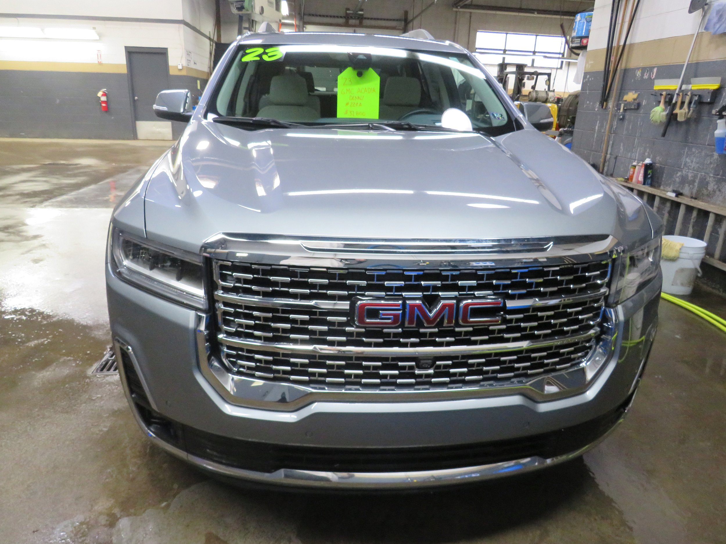 Used 2023 GMC Acadia Denali w/ Denali Ultimate Package video 2