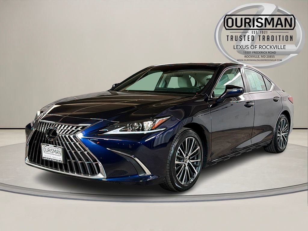 Used 2025 Lexus ES 300h w/ Premium Package image 2