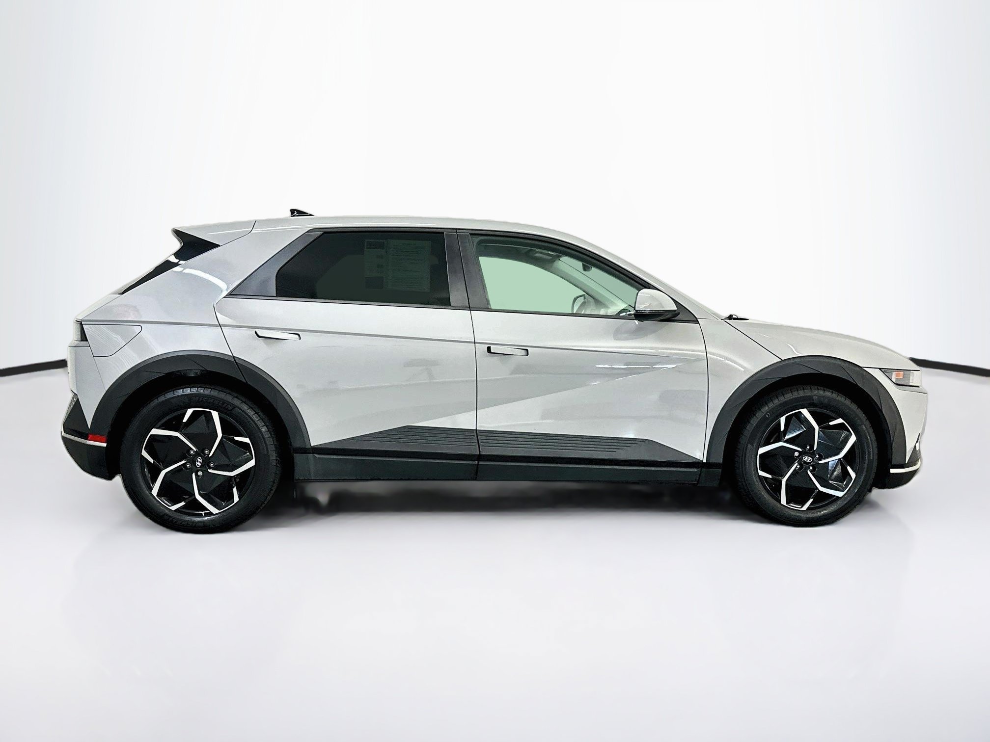 Used 2024 Hyundai Ioniq 5 SEL AWD/4WD image 10