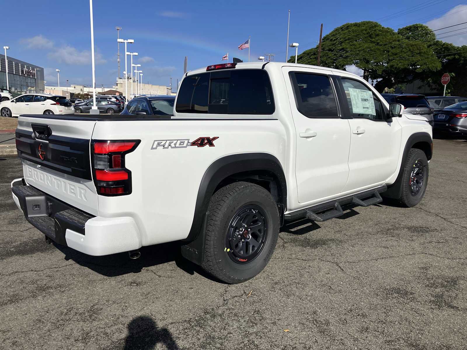 New 2026 Nissan Frontier PRO-4X w/ Pro-4x Convenience Package image 3