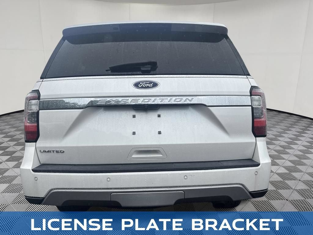 Used 2019 Ford Expedition Limited w/ Equipment Group 302A AWD/4WD image 16