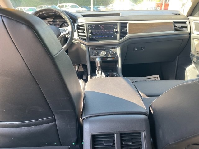 Used 2021 Volkswagen Atlas SE image 17