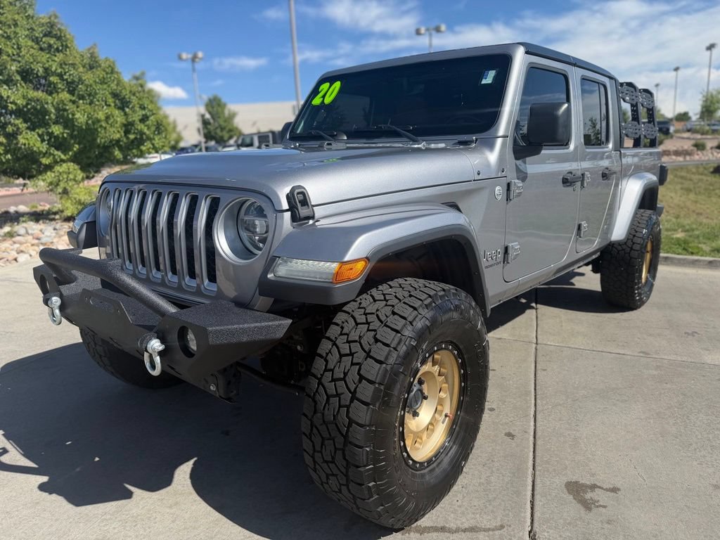 Used 2020 Jeep Gladiator Overland AWD/4WD image 3