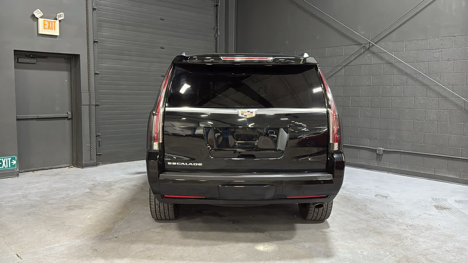 Used 2019 Cadillac Escalade Luxury AWD/4WD image 5