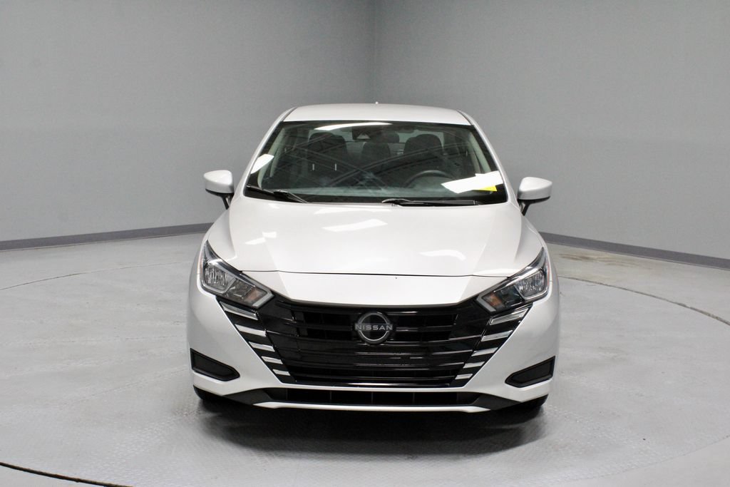 Certified 2024 Nissan Versa SV FWD image 5