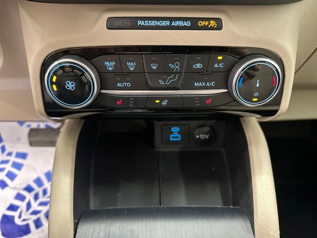 Used 2022 Ford Escape SE w/ Cold Weather Package image 11