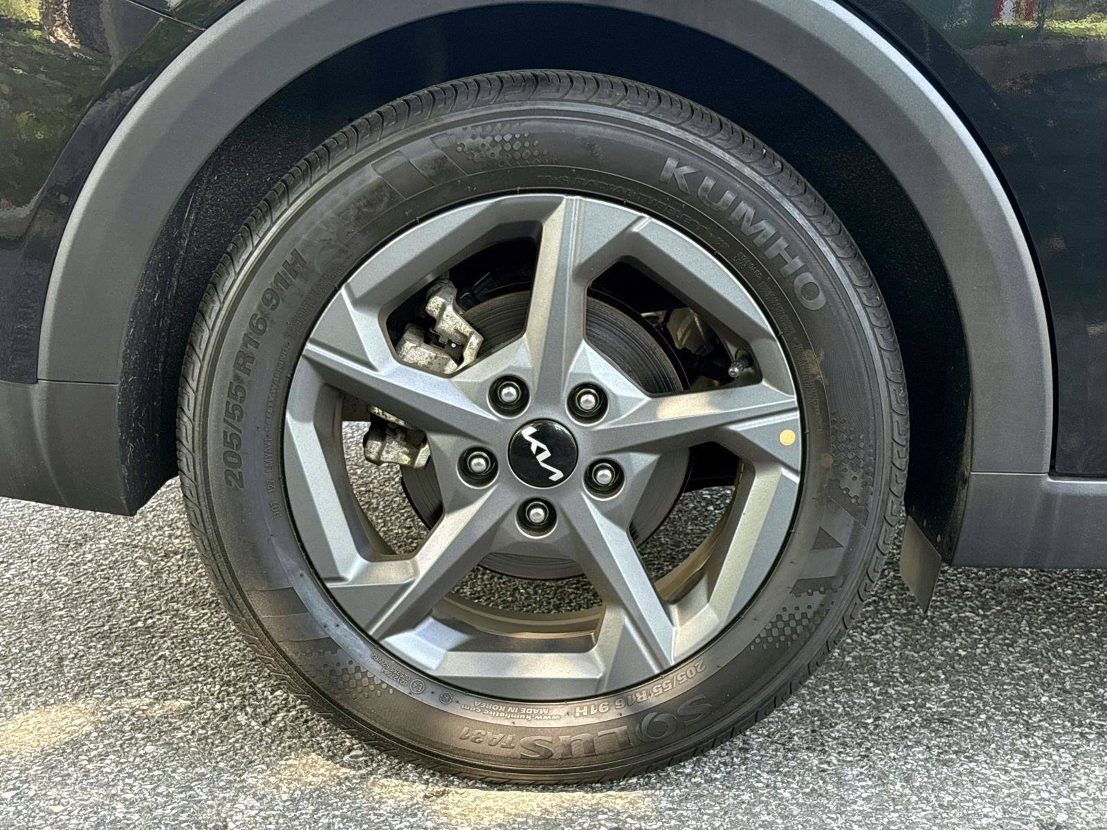 Certified 2025 Kia K4 FWD image 32