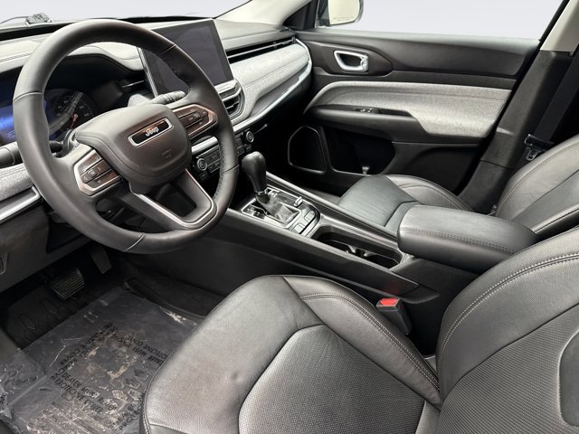 Used 2022 Jeep Compass Latitude image 10