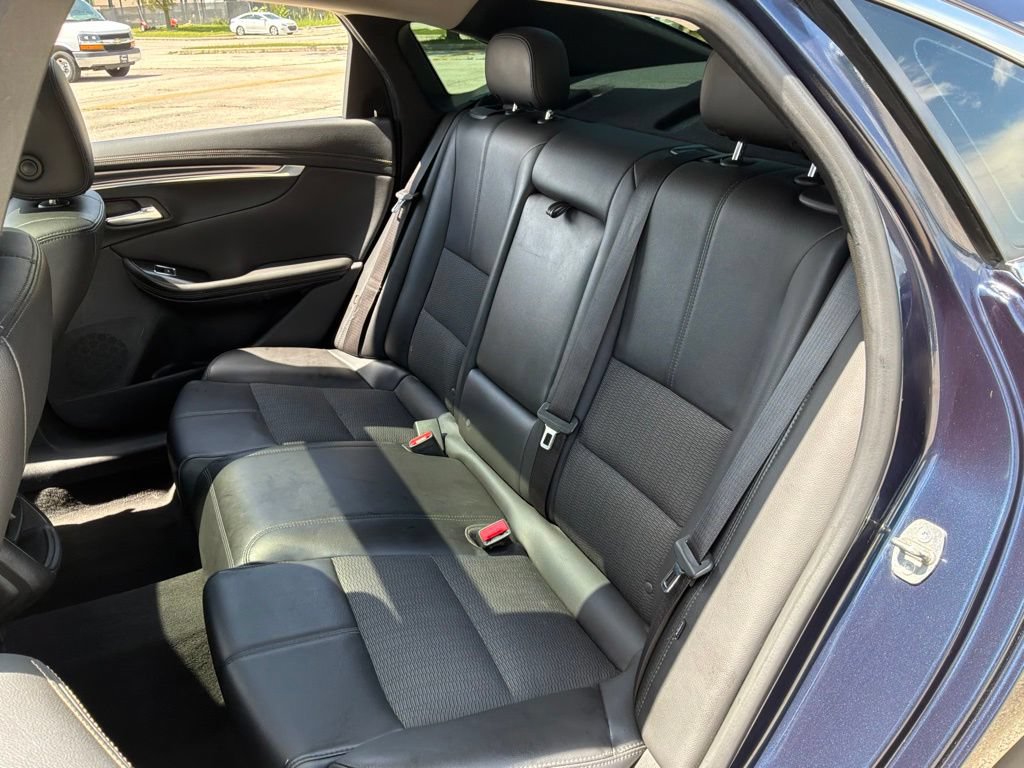 Used 2017 Chevrolet Impala LT w/ Convenience Package FWD image 22