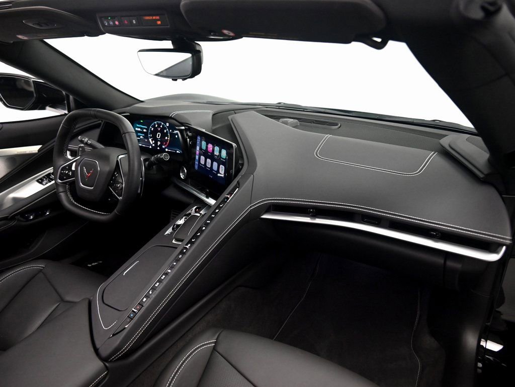 Used 2023 Chevrolet Corvette Stingray Preferred Cpe w/ Z51 Performance Package RWD image 17