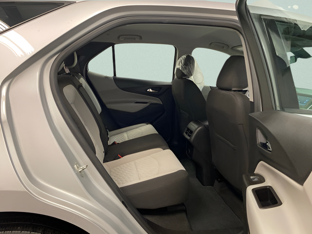Used 2018 Chevrolet Equinox LS AWD/4WD image 23