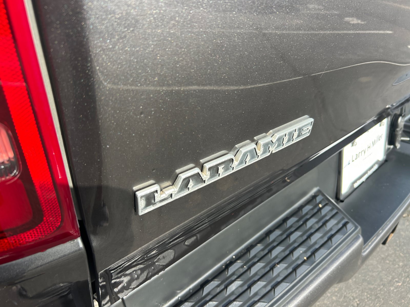 Used 2019 RAM 1500 Laramie w/ Sport Appearance Package AWD/4WD image 23
