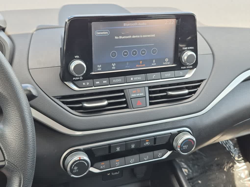 Used 2023 Nissan Altima 2.5 S FWD image 13