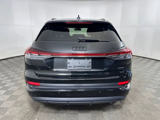 Used 2024 Audi Q4 e-tron Prestige w/ Black Optic Package image 4
