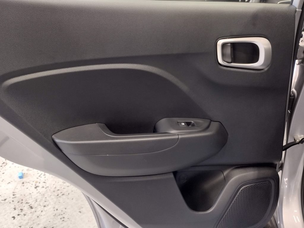 Certified 2026 Hyundai Venue SE FWD image 20