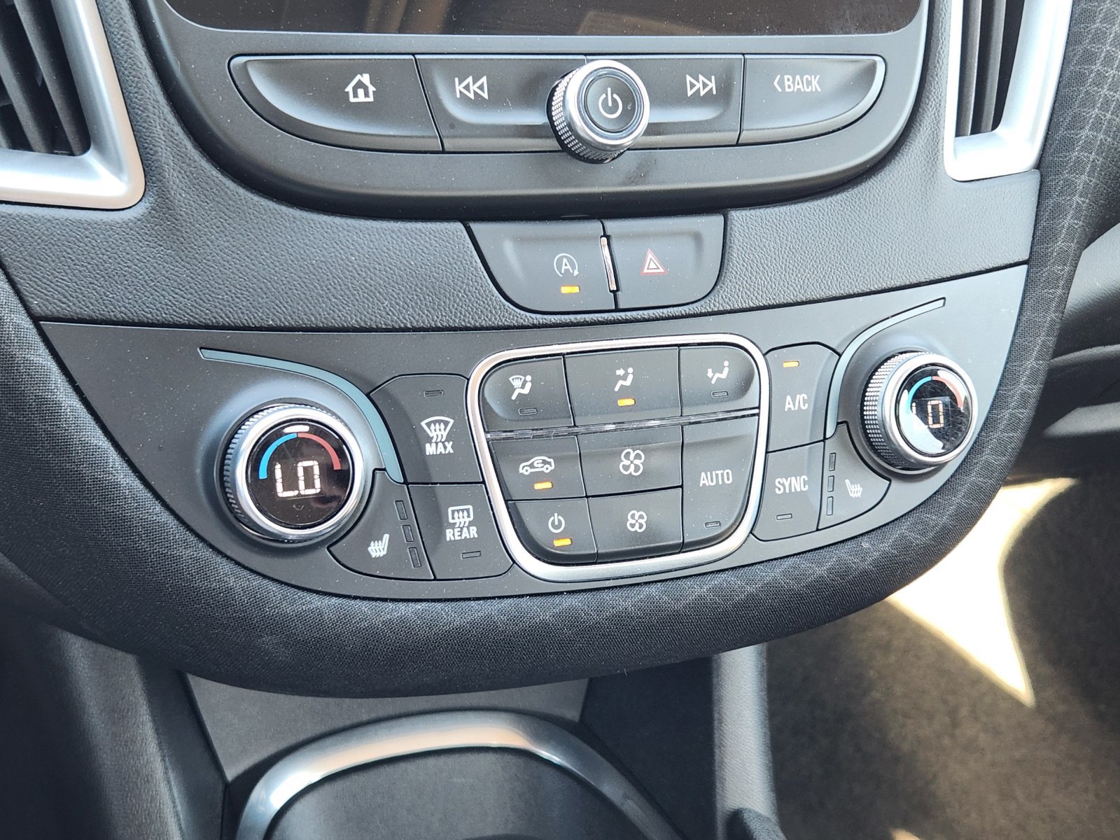 Used 2025 Chevrolet Malibu LT FWD image 20