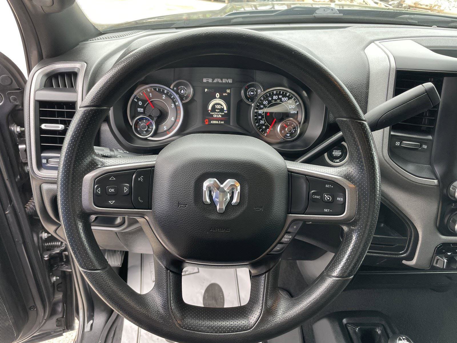 Used 2024 RAM 3500 Tradesman w/ Chrome Appearance Group image 12