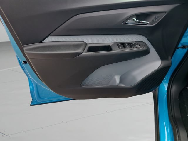 New 2027 Chevrolet Bolt LT FWD image 17