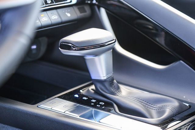 New 2025 Hyundai Elantra Limited FWD image 27